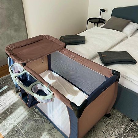 קרלובי וארי Apartment Dita מראה חיצוני תמונה